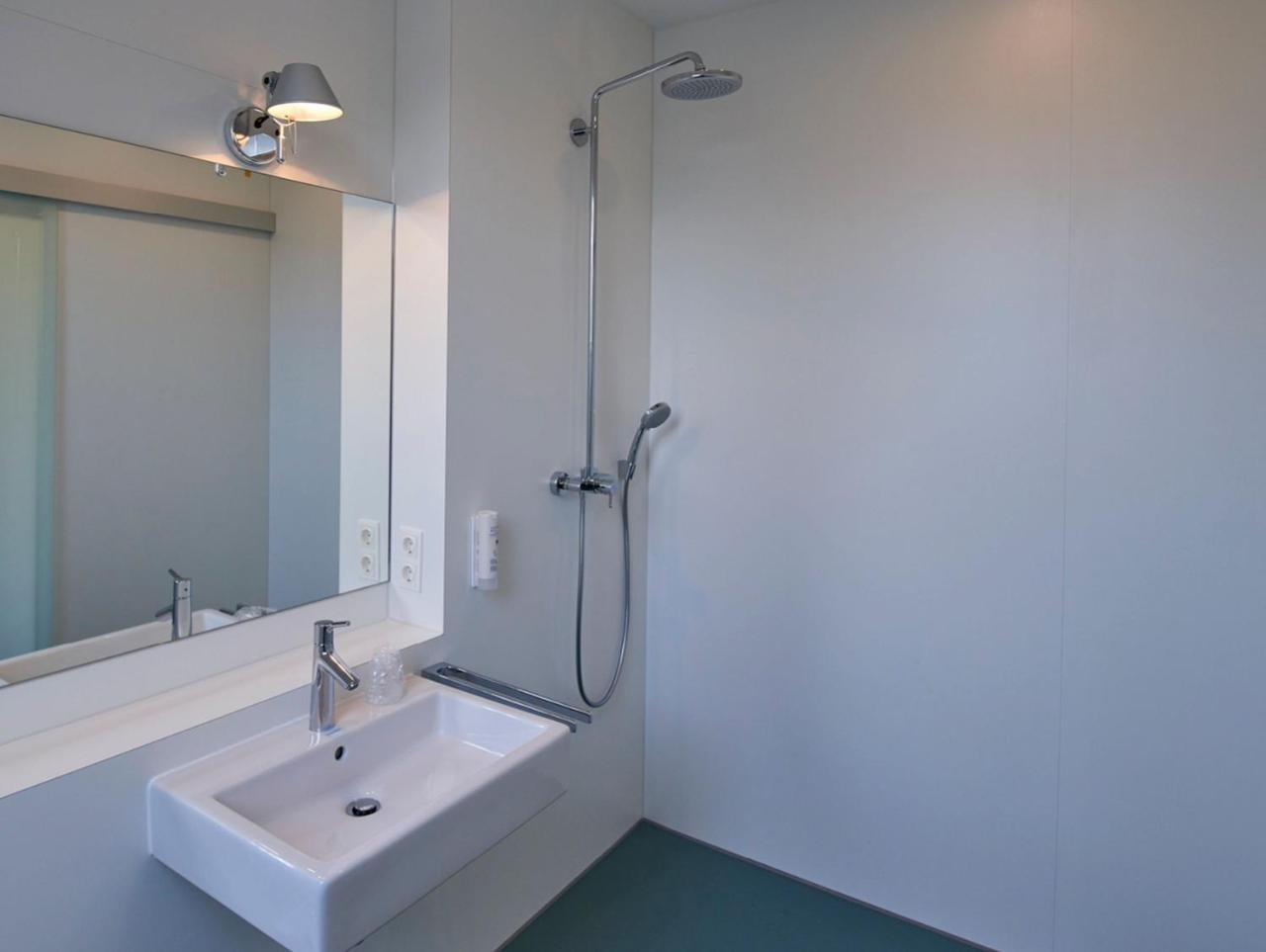 Radhotel Am Gleis Радолфцел ам Бодензее Екстериор снимка